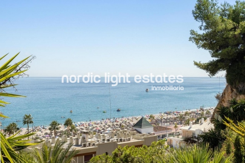 Apartamento con vistas panorámicas al mar en Nerja