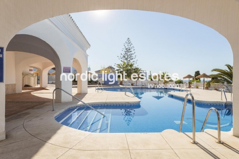 Apartamento con vistas panorámicas al mar en Nerja