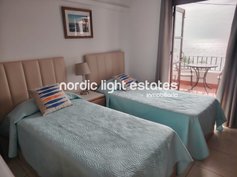 Apartamento con vistas panorámicas al mar en Nerja