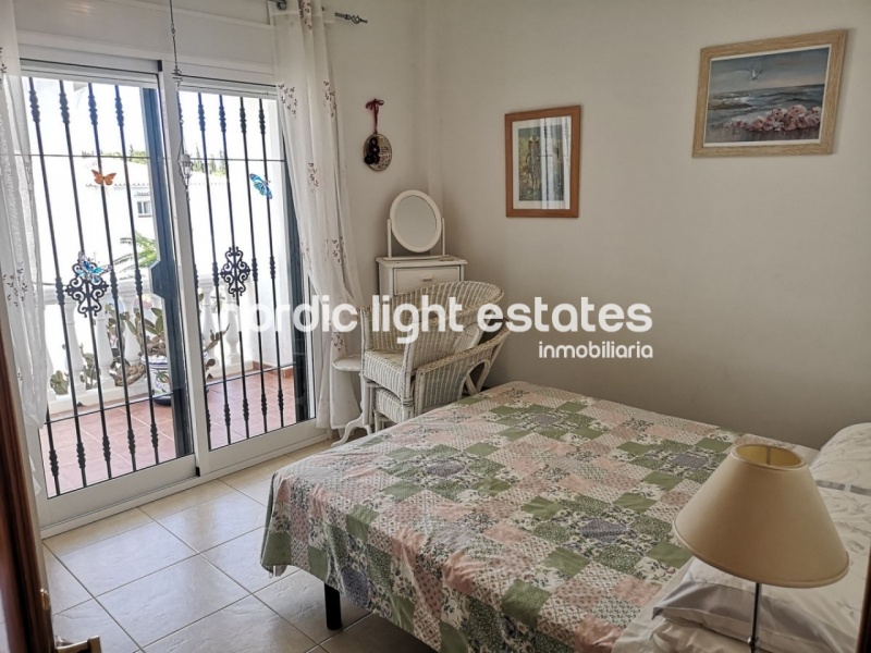 Good sized villa with pool and sea views in Torrox Costa
