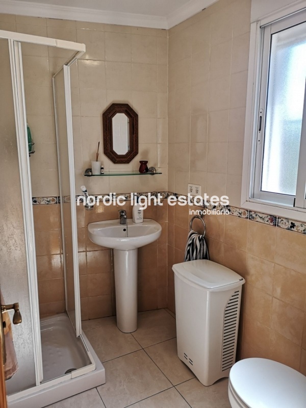 Good sized villa with pool and sea views in Torrox Costa