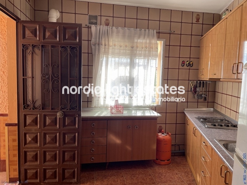 Linda casa con una parcela de 1.300m2 en Torrox Costa