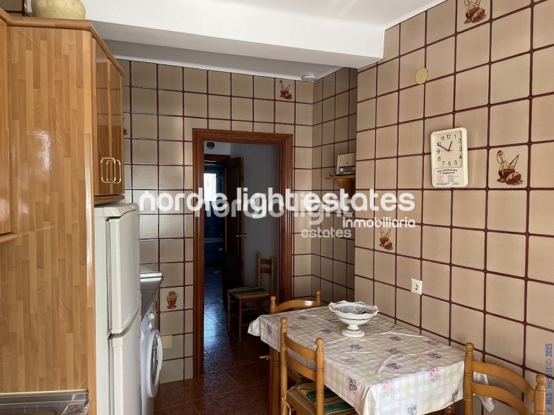 Linda casa con una parcela de 1.300m2 en Torrox Costa