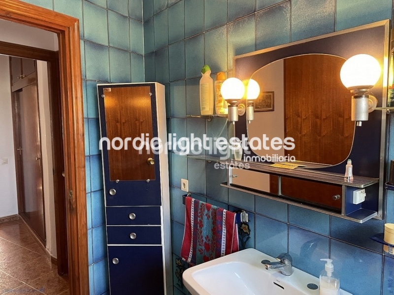 Linda casa con una parcela de 1.300m2 en Torrox Costa
