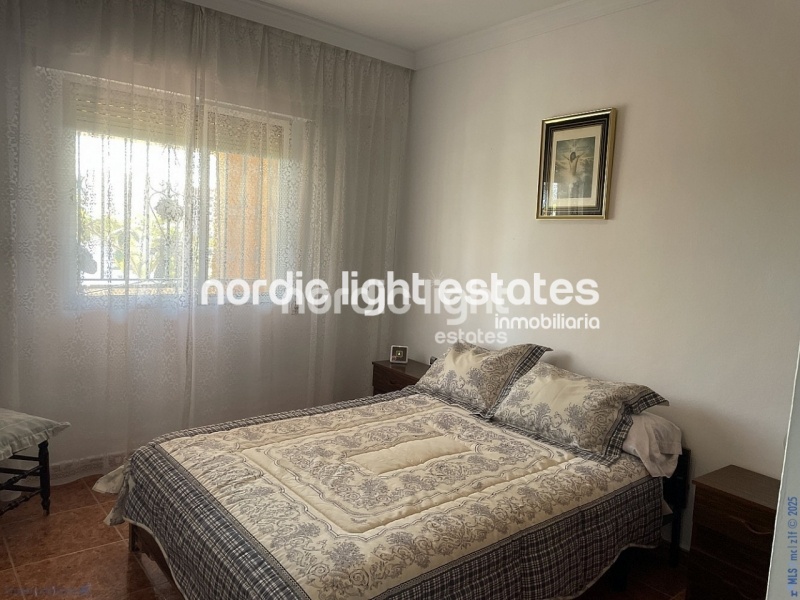 Linda casa con una parcela de 1.300m2 en Torrox Costa