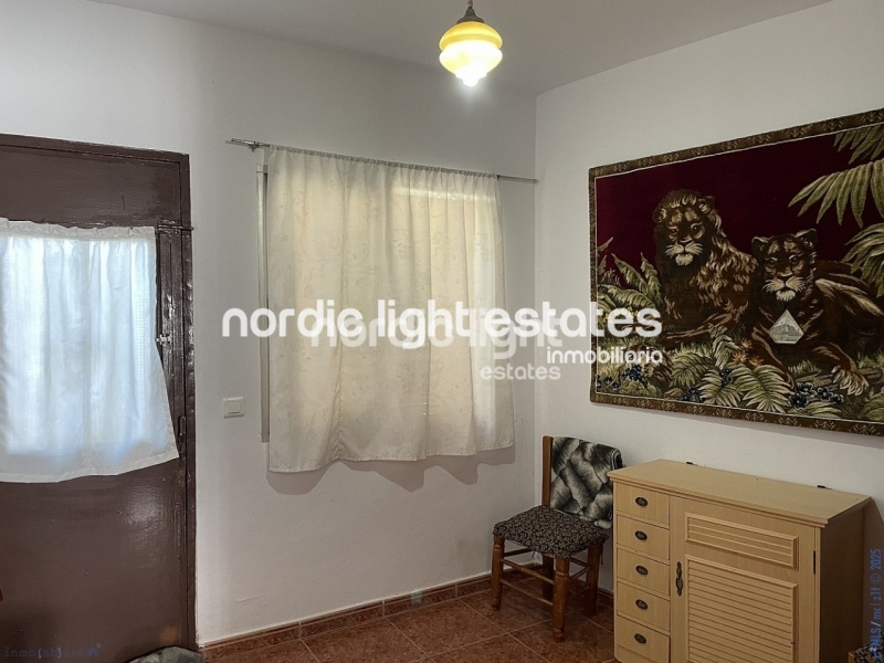 Linda casa con una parcela de 1.300m2 en Torrox Costa