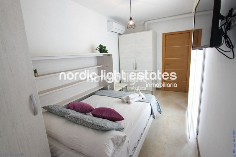 Casa adosada con 3 estudios reformados en Torrox