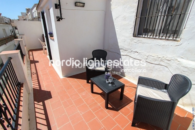 Casa adosada con 3 estudios reformados en Torrox