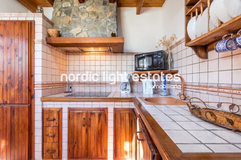 Propiedades similares Para el invierno 2025/26. Tranquilo apartamento con piscina privada en Nerja