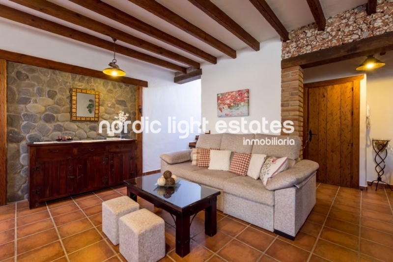 Propiedades similares Para el invierno 2025/26. Tranquilo apartamento con piscina privada en Nerja