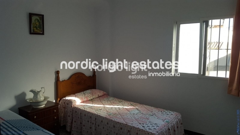 Bonita casa adosada con 2 terrazas muy grandes en Algarrobo