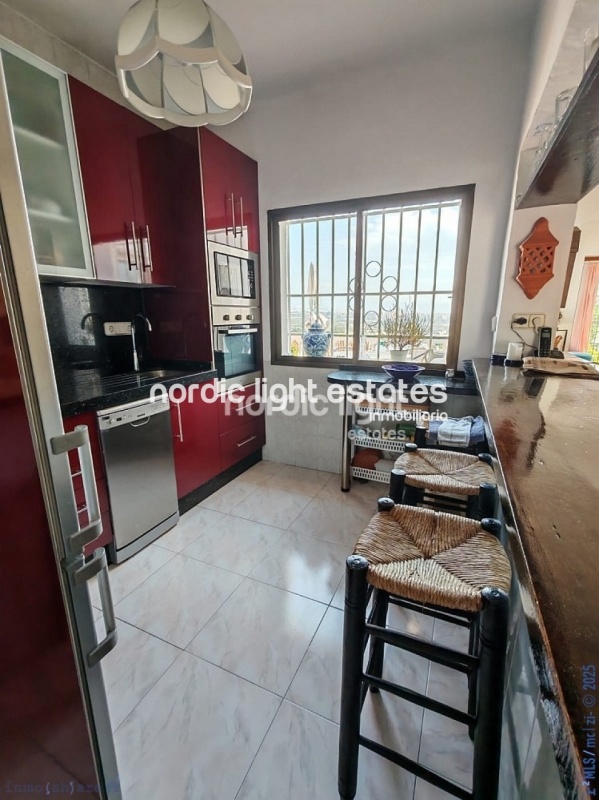 Impresionante villa en Nerja, 5 dormitorios. 