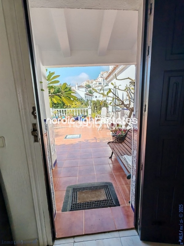 Impresionante villa en Nerja, 5 dormitorios. 