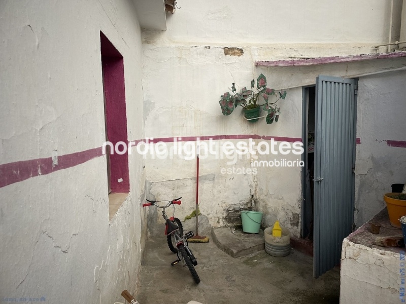 Encanto andaluz y grandes posibilidades en Torrox Pueblo