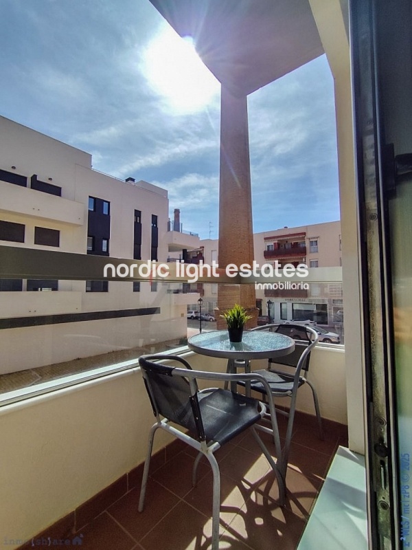 Exclusivo apartamento con gran patio en Torre del Mar, zona Azucarera