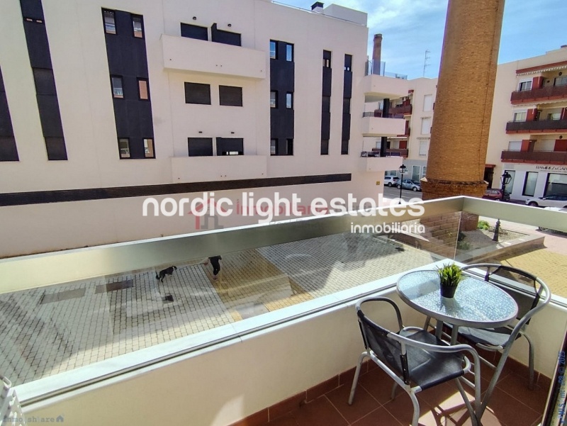 Exclusivo apartamento con gran patio en Torre del Mar, zona Azucarera
