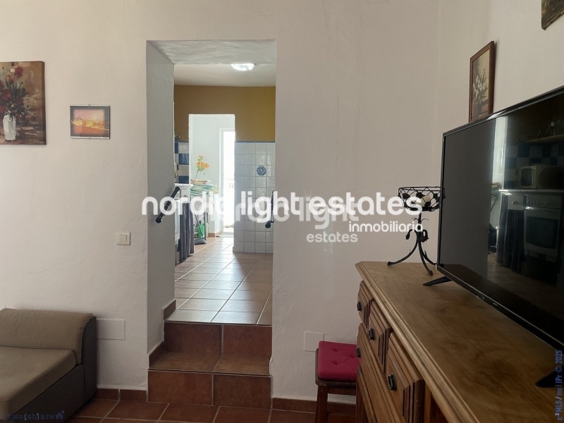 Auténtica casa de pueblo con pequeña piscina privada en Maro, Nerja