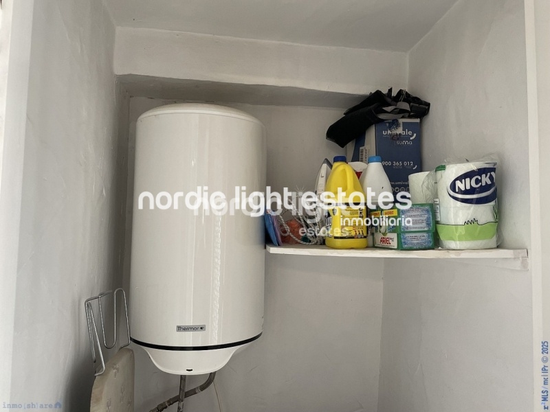 Auténtica casa de pueblo con pequeña piscina privada en Maro, Nerja