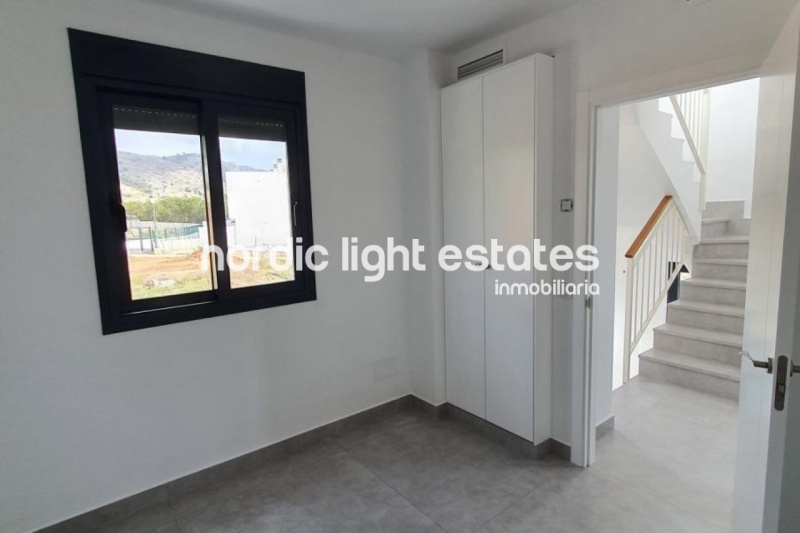 Villa a estrenar en Nerja