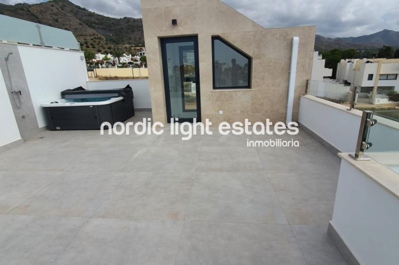 Villa a estrenar en Nerja