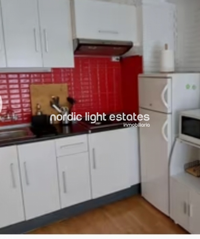 Maravilloso apartamento con terraza y piscina comunitaria en Torre del Mar
