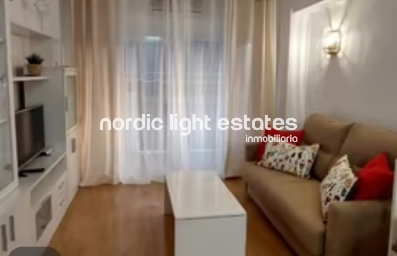 Maravilloso apartamento con terraza y piscina comunitaria en Torre del Mar