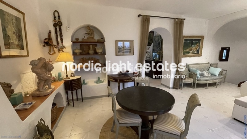Exclusiva finca con 3 casas a solo 500 metros de Frigiliana
