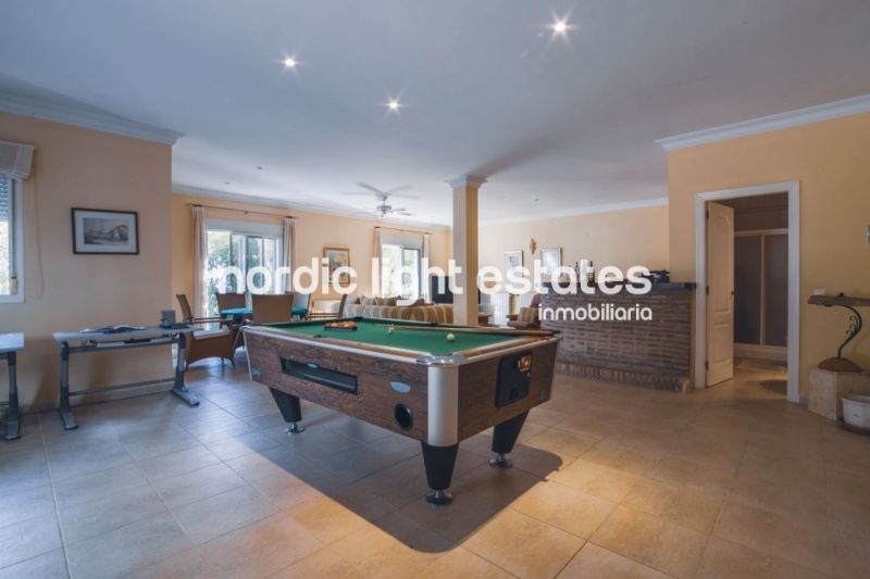 Elegante villa en Cortijos San Rafael, entre Nerja y Frigiliana