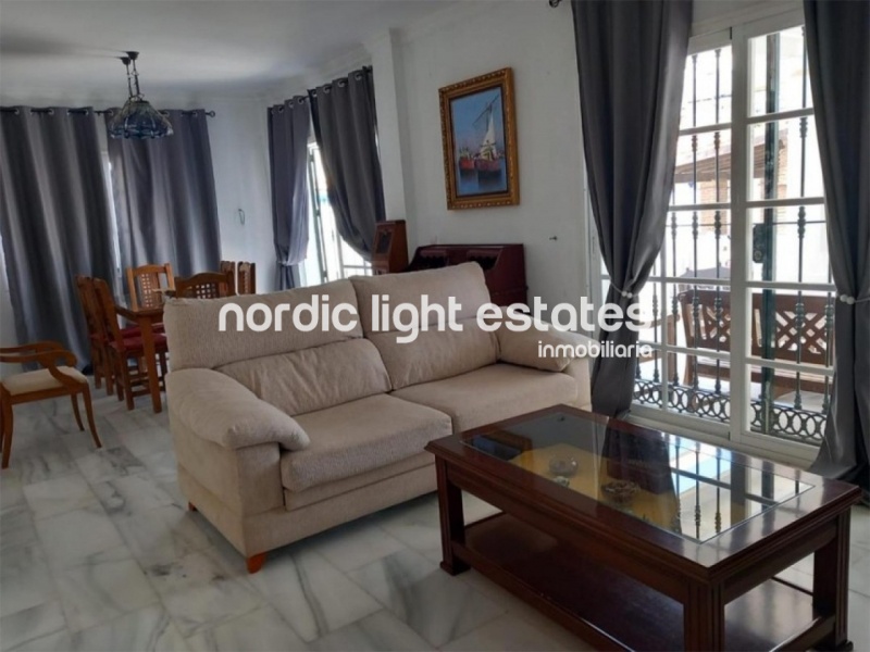 Villa con piscina y cochera para 2 coches en La Cala de Moral