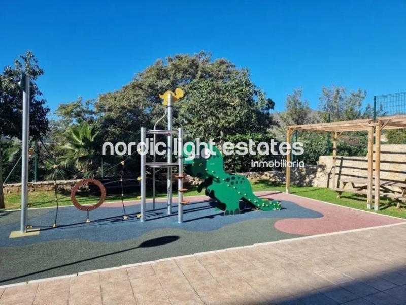Excepcional apartamento con 2 terrazas muy grandes, plaza de garaje y trastero