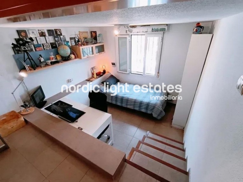 Impresionante casa pareada 5 dormitorios, 2 baños, 2 aseos, 2 salones, cochera para 2 coches