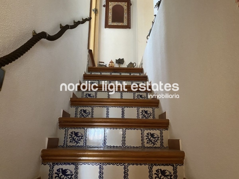 Bonita casa pareada con jardín y terrazas en Caleta de Vélez