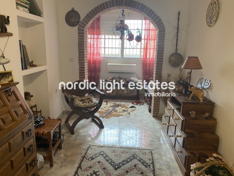 Bonita casa pareada con jardín y terrazas en Caleta de Vélez