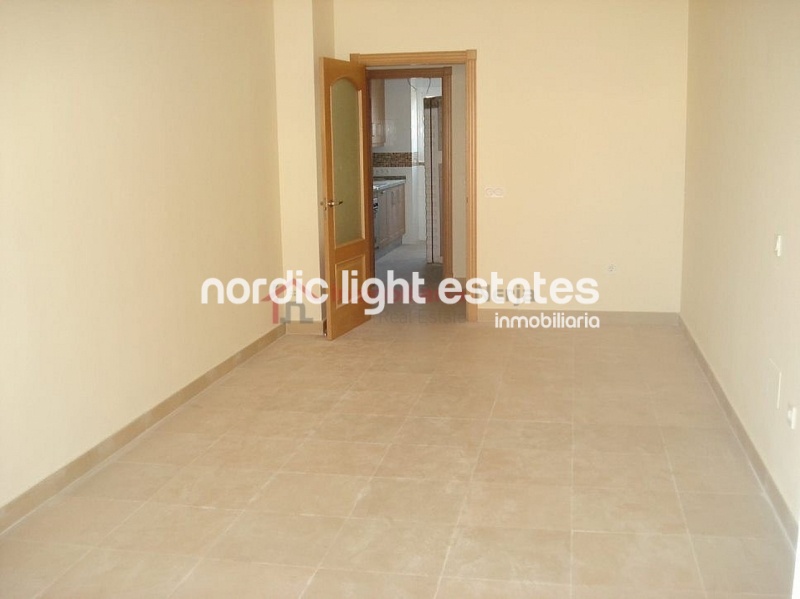 Estupendo apartamento (última planta) situado en la urbanización Baviera Golf, Caleta de Vélez