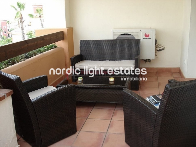 Estupendo apartamento (última planta) situado en la urbanización Baviera Golf, Caleta de Vélez