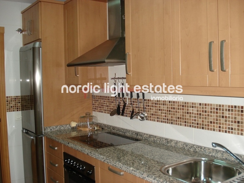 Estupendo apartamento (última planta) situado en la urbanización Baviera Golf, Caleta de Vélez