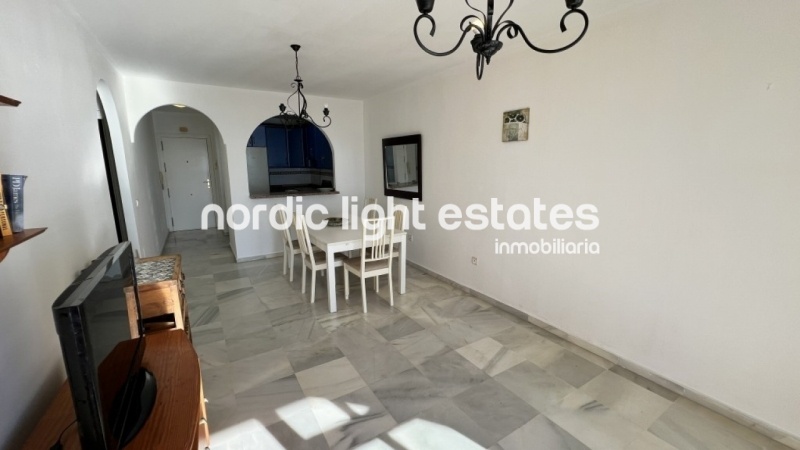 Exclusivo apartamento con parking en primera línea de la playa del Peñoncillo, Torrox Costa