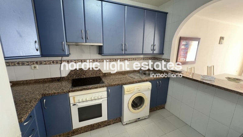 Exclusivo apartamento con parking en primera línea de la playa del Peñoncillo, Torrox Costa