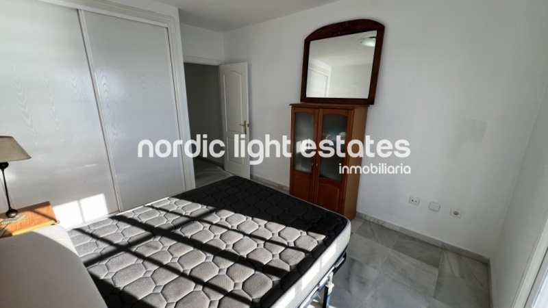 Exclusivo apartamento con parking en primera línea de la playa del Peñoncillo, Torrox Costa