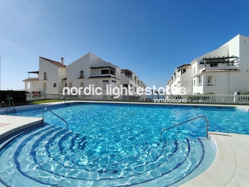Ubicación inmejorable. Exclusivo apartamento en Fuentes de Nerja, Torrecilla