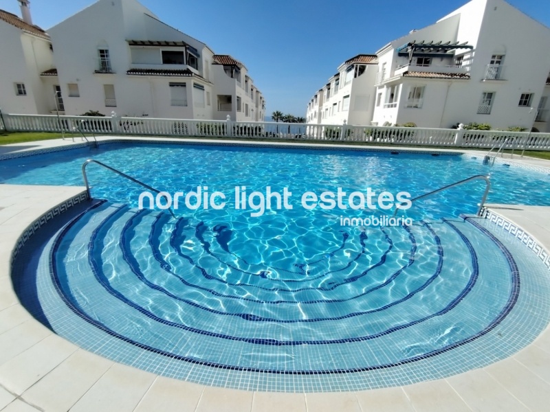 Ubicación inmejorable. Exclusivo apartamento en Fuentes de Nerja, Torrecilla