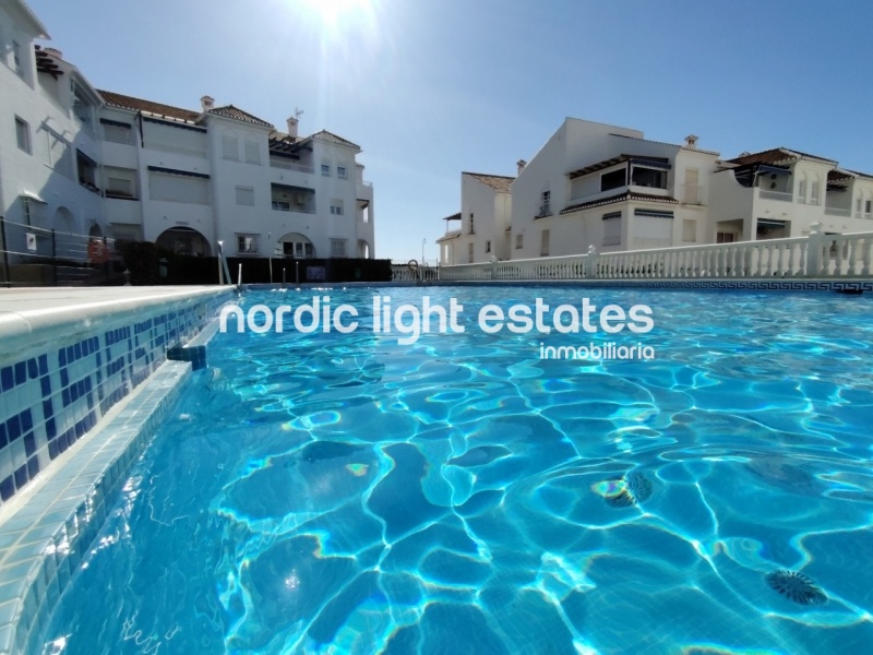 Ubicación inmejorable. Exclusivo apartamento en Fuentes de Nerja, Torrecilla