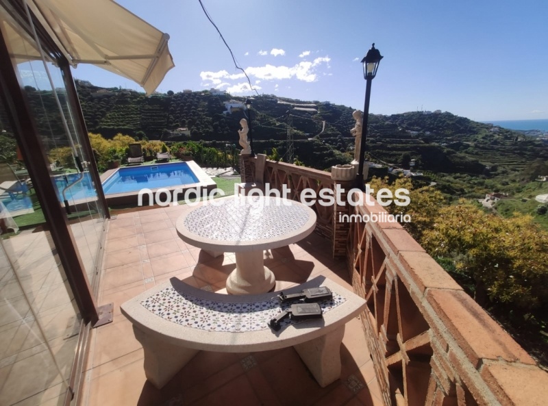 Propiedades similares Para todo el año. Linda villa cerca de Torrox Pueblo