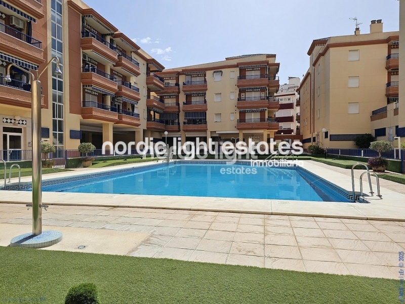 Apartment in a well-maintained gates community in Torrox Costa