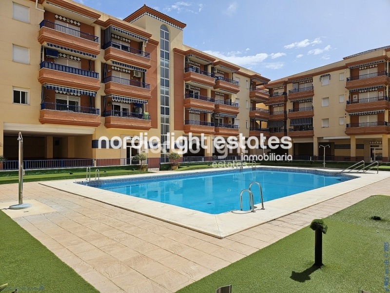 Apartment in a well-maintained gates community in Torrox Costa