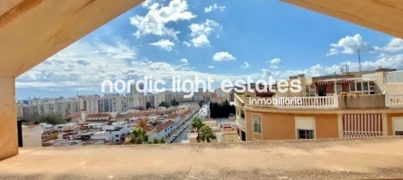 ¡¡¡Oportunidad!!! Ático dúplex 3 dormitorios, 3 baños en Málaga