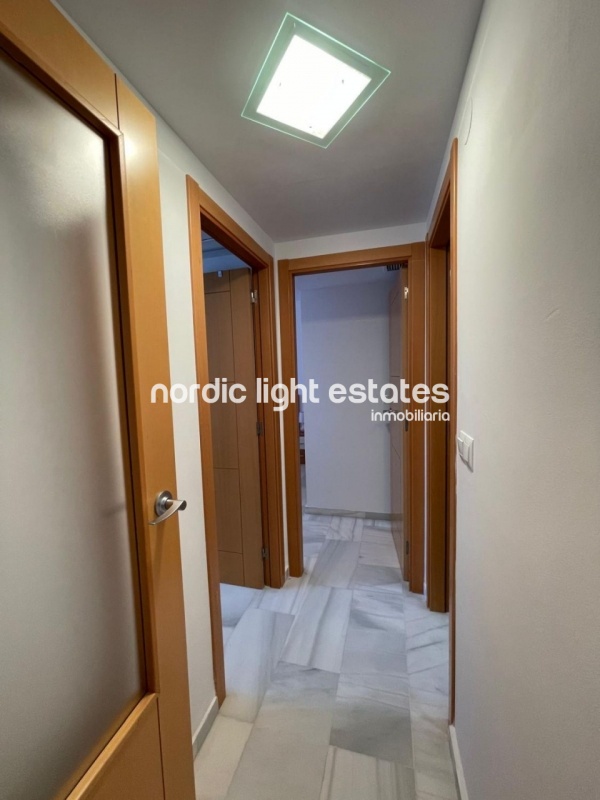Atractivo apartamento con plaza de garaje a 300 metros de la playa en Torre del Mar 