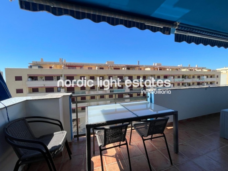 Atractivo apartamento con plaza de garaje a 300 metros de la playa en Torre del Mar 