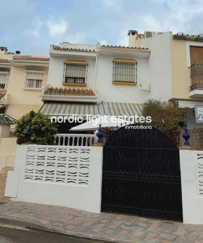 Fantástico adosado 4 dormitorios y varias terrazas en La Cala de Moral