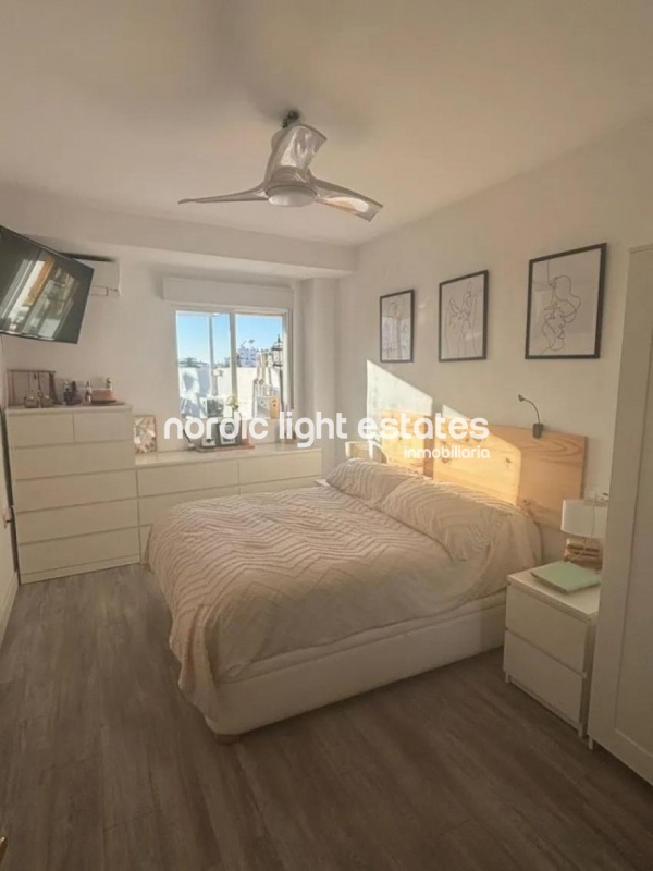 Apartamento con terraza de 76m2 y plaza de garaje en Almuñécar 